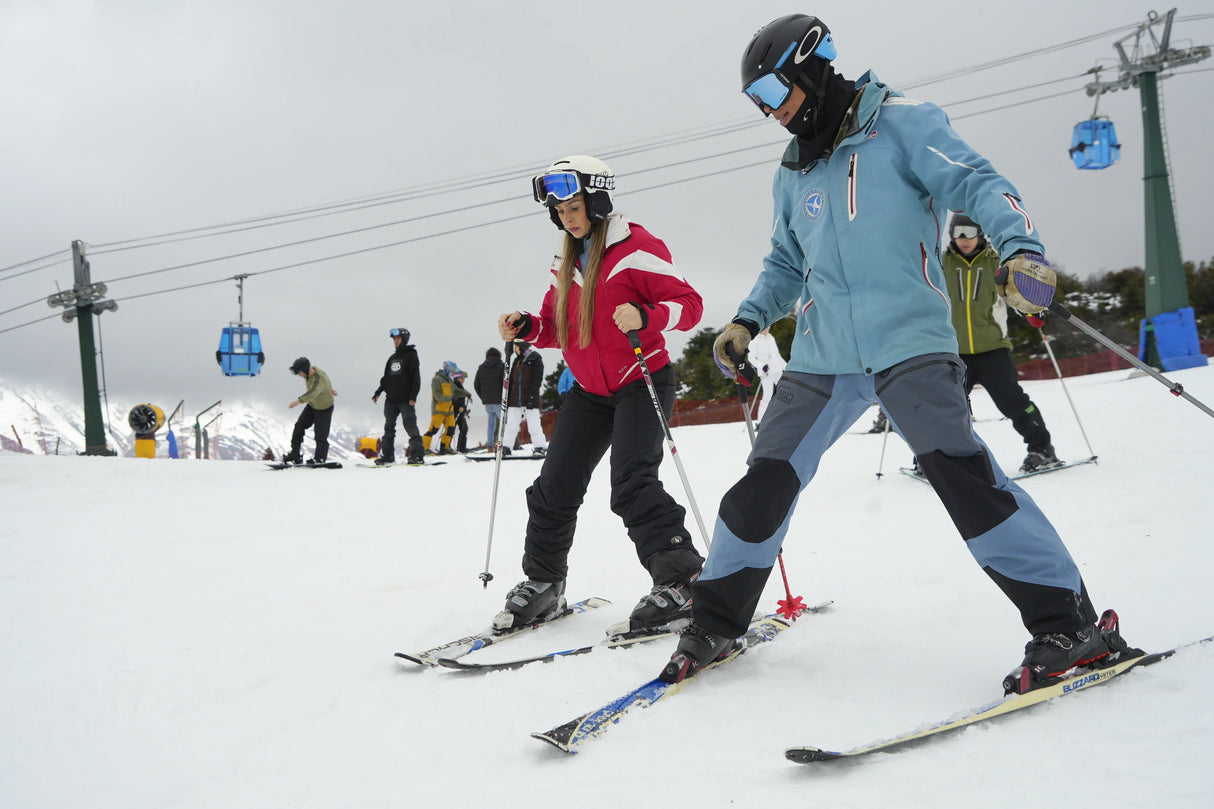 Clases Esquí Cerro Catedral - Semi - Exclusiva (Incluye Tabla Botas y Bastones) / Ski / Mañana - Caranva