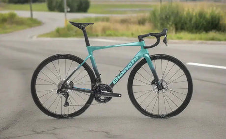 Colnago V5Rs: Análisis, Geometría, Precio y Dónde Alquilarla en España y Francia